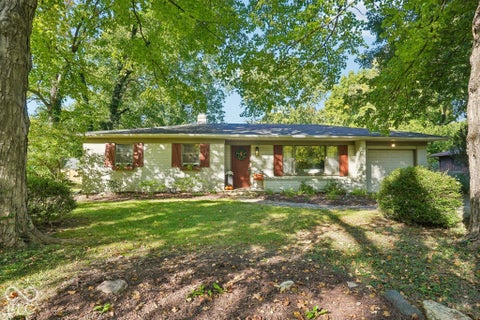 Photo of 8450 Evergreen Avenue, Indianapolis, IN 46240 (MLS # 22129883)