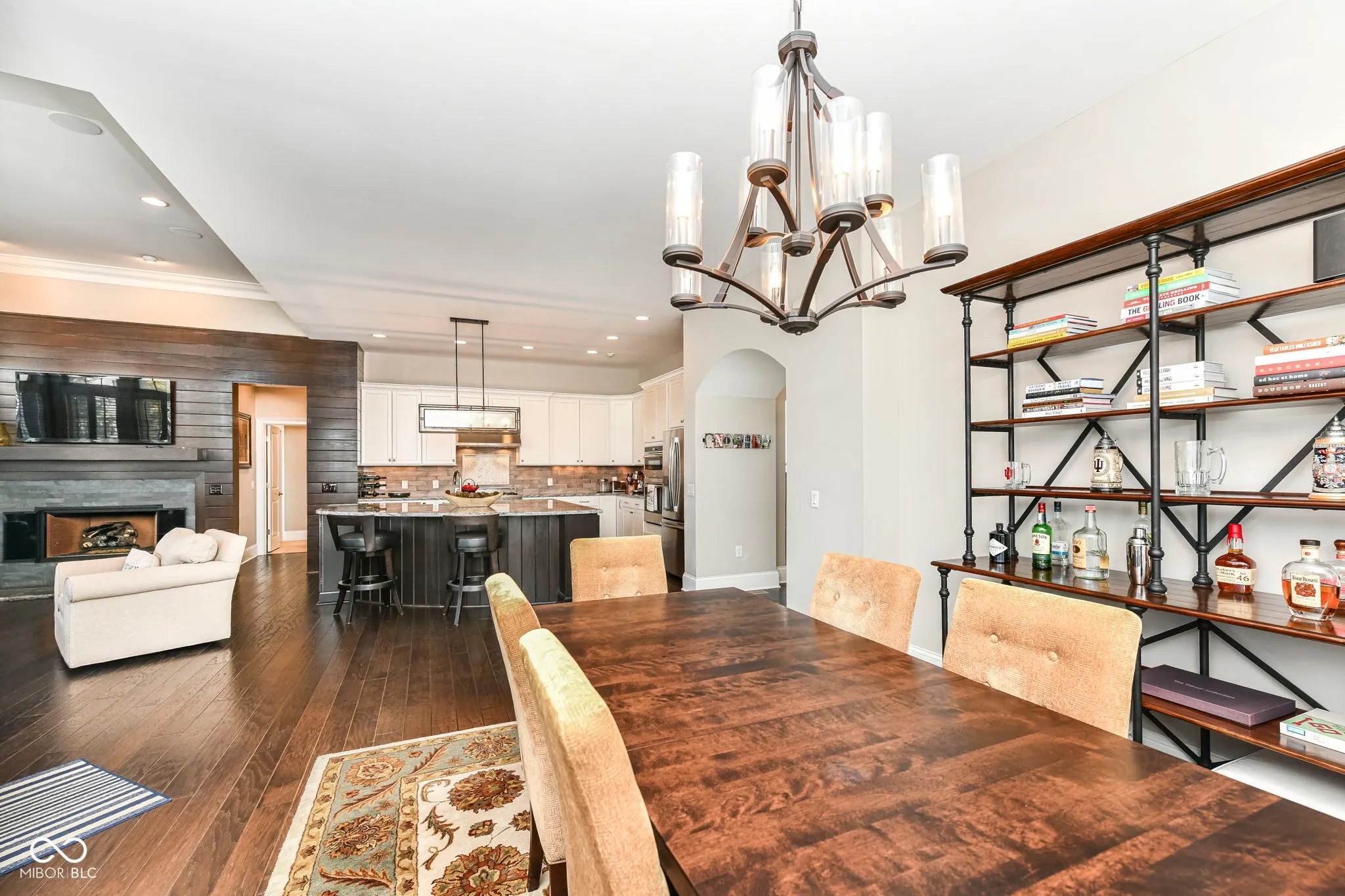 Carmel, Indiana 46032, United States, 4 Bedrooms Bedrooms, ,4 BathroomsBathrooms,Residential,Pending,19025