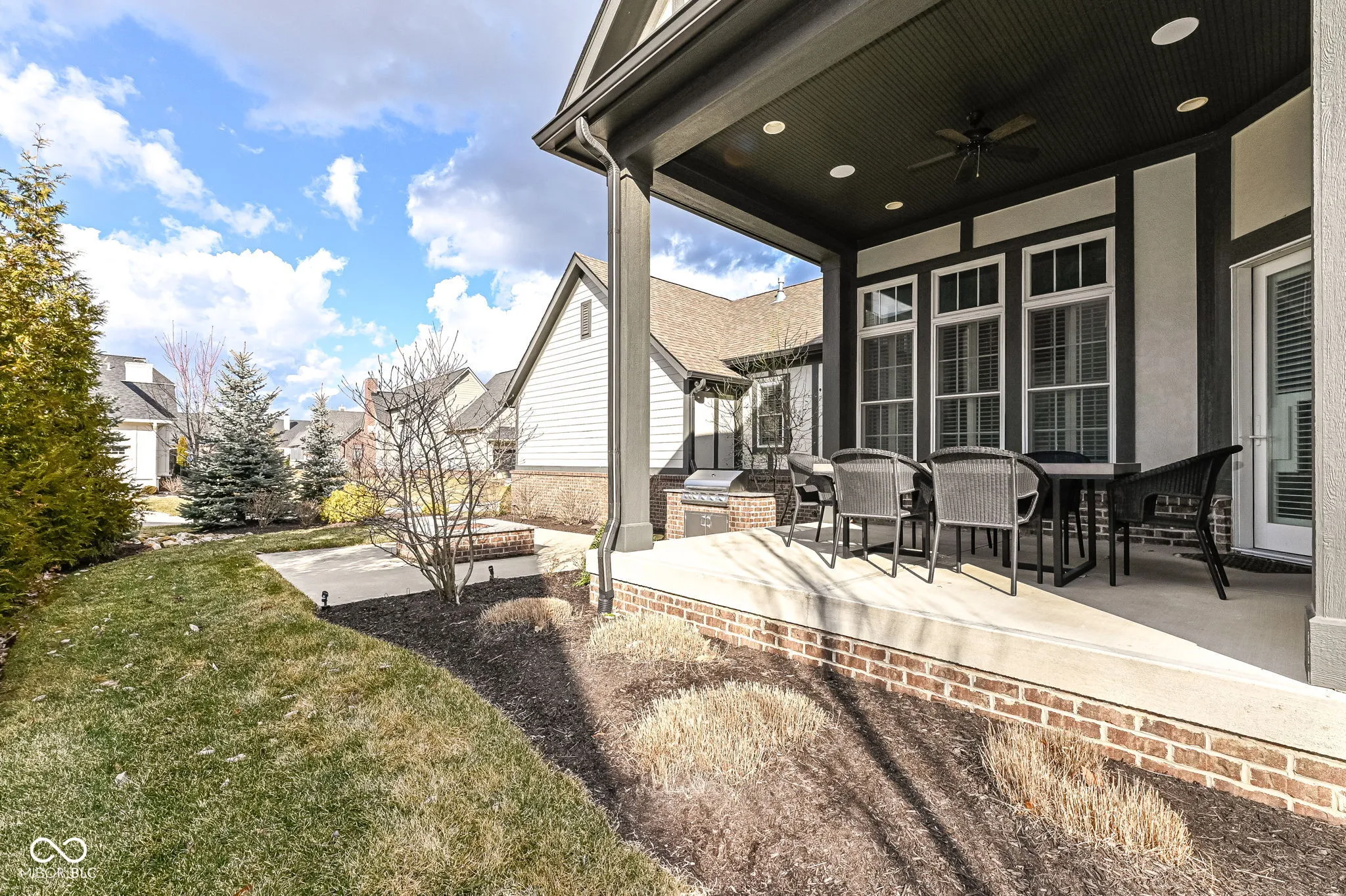 Carmel, Indiana 46032, United States, 4 Bedrooms Bedrooms, ,4 BathroomsBathrooms,Residential,Pending,19025