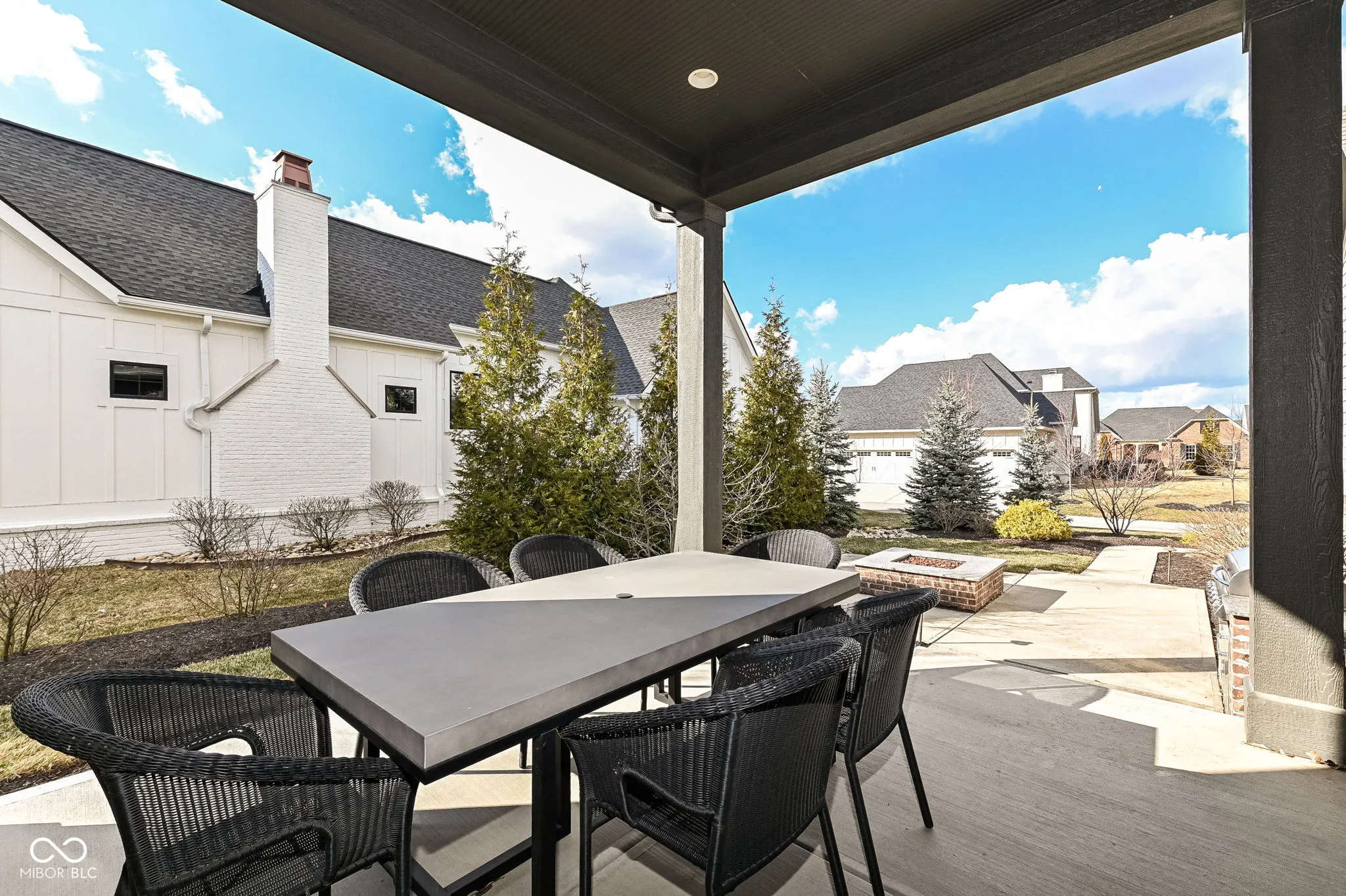 Carmel, Indiana 46032, United States, 4 Bedrooms Bedrooms, ,4 BathroomsBathrooms,Residential,Pending,19025