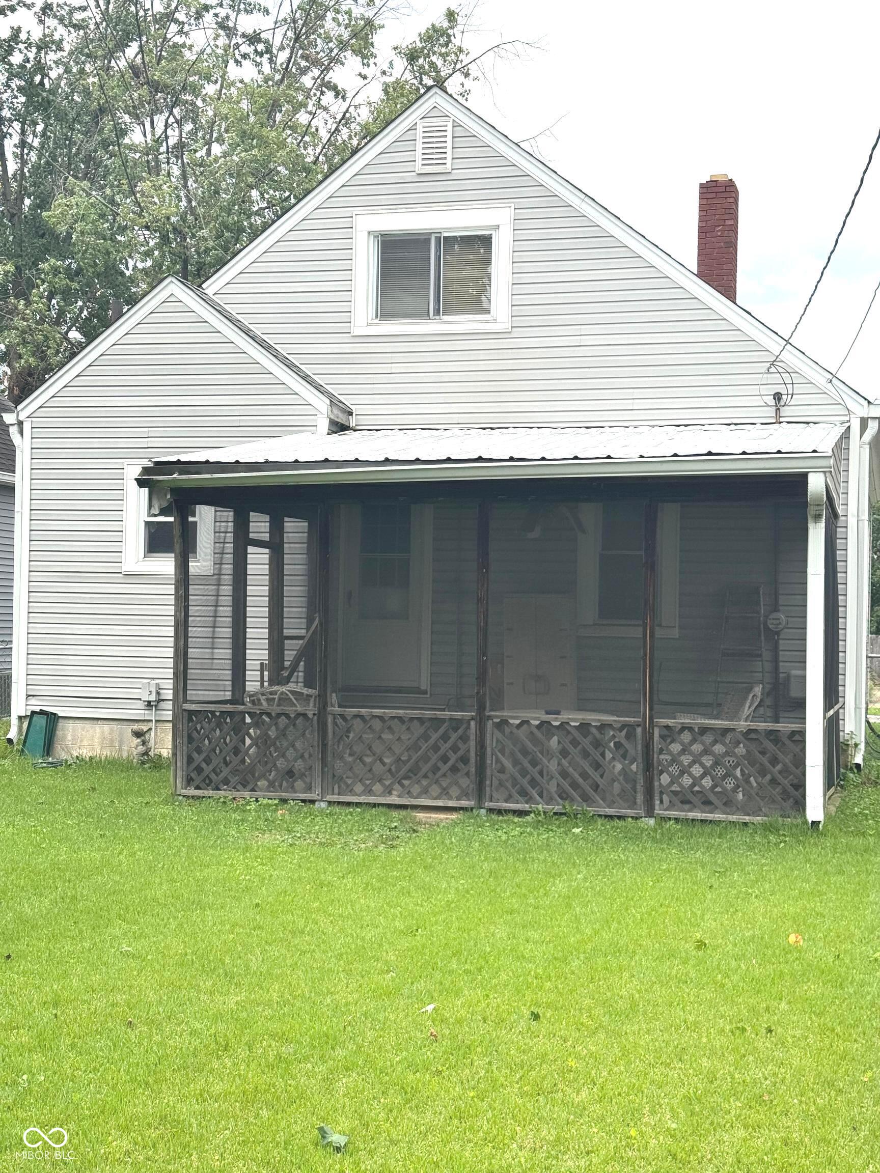 321 N 16th Avenue