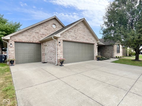 Photo of 6970 Meredith Drive, Seymour, IN 47274 (MLS # 22126343)