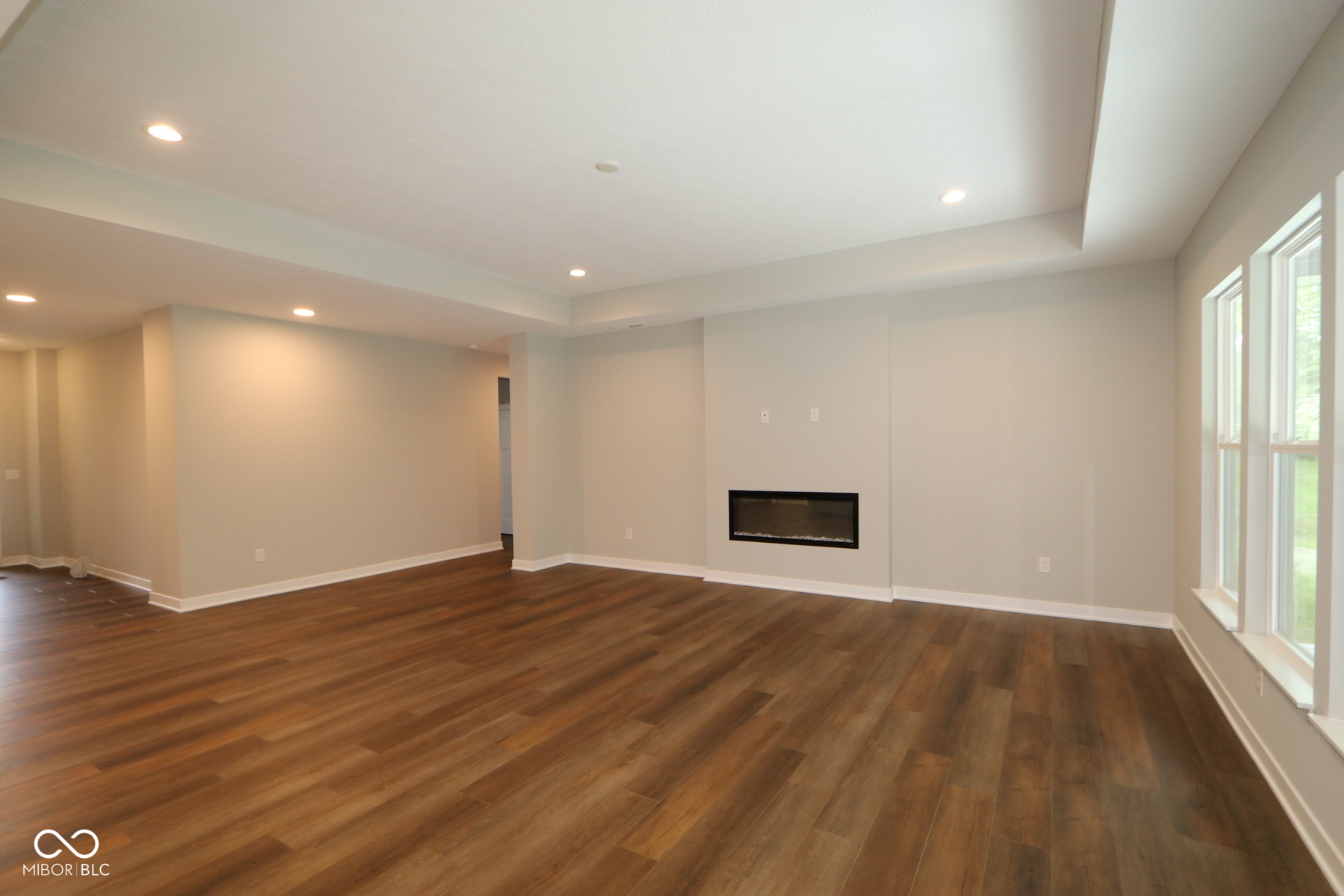 4083 Persian Street