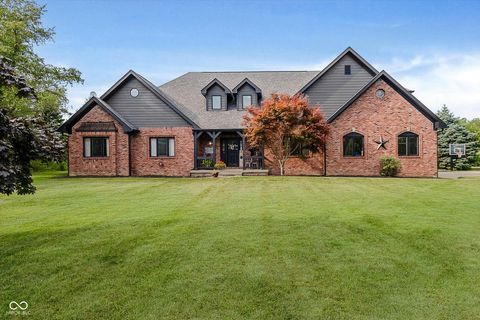 1910 1/2 W 211 Street Westfield IN 46074