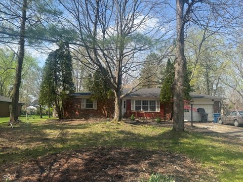 Photo of 8846 Holliday Drive, Indianapolis, IN 46260 (MLS # 22094638)