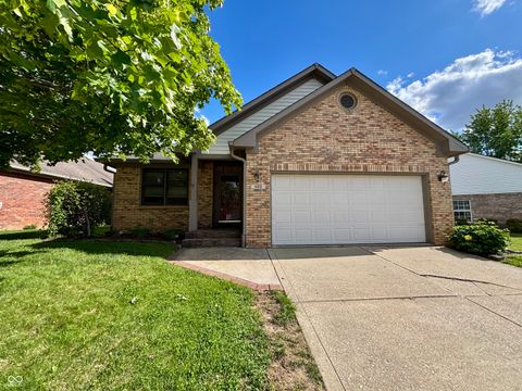 Photo of 465 Polk Manor Drive, Greenwood, IN 46143 (MLS # 22101074)