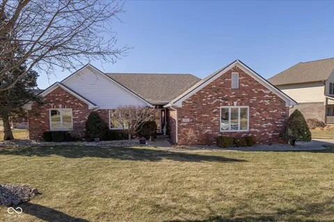 5211 Summerfield Crossing Xing, Greenwood, IN 46143 - MLS#: 22018073