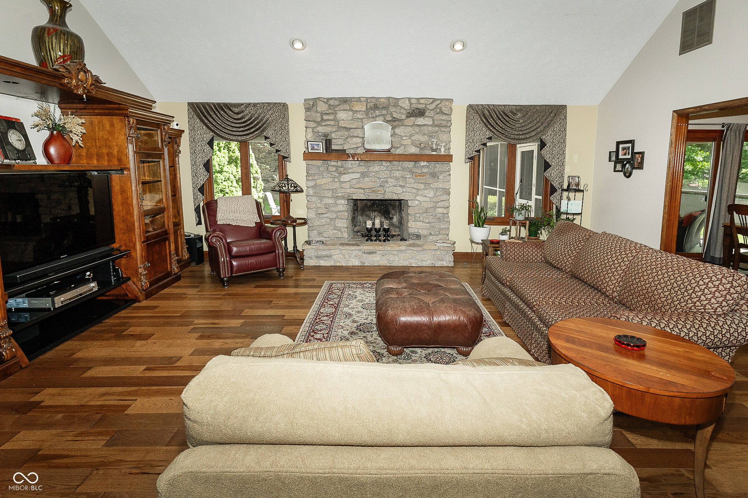 6767 Romeo Drive