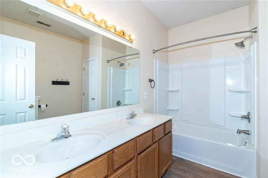 Fishers, Indiana 46037, United States, 3 Bedrooms Bedrooms, ,2 BathroomsBathrooms,Residential,Active,124519