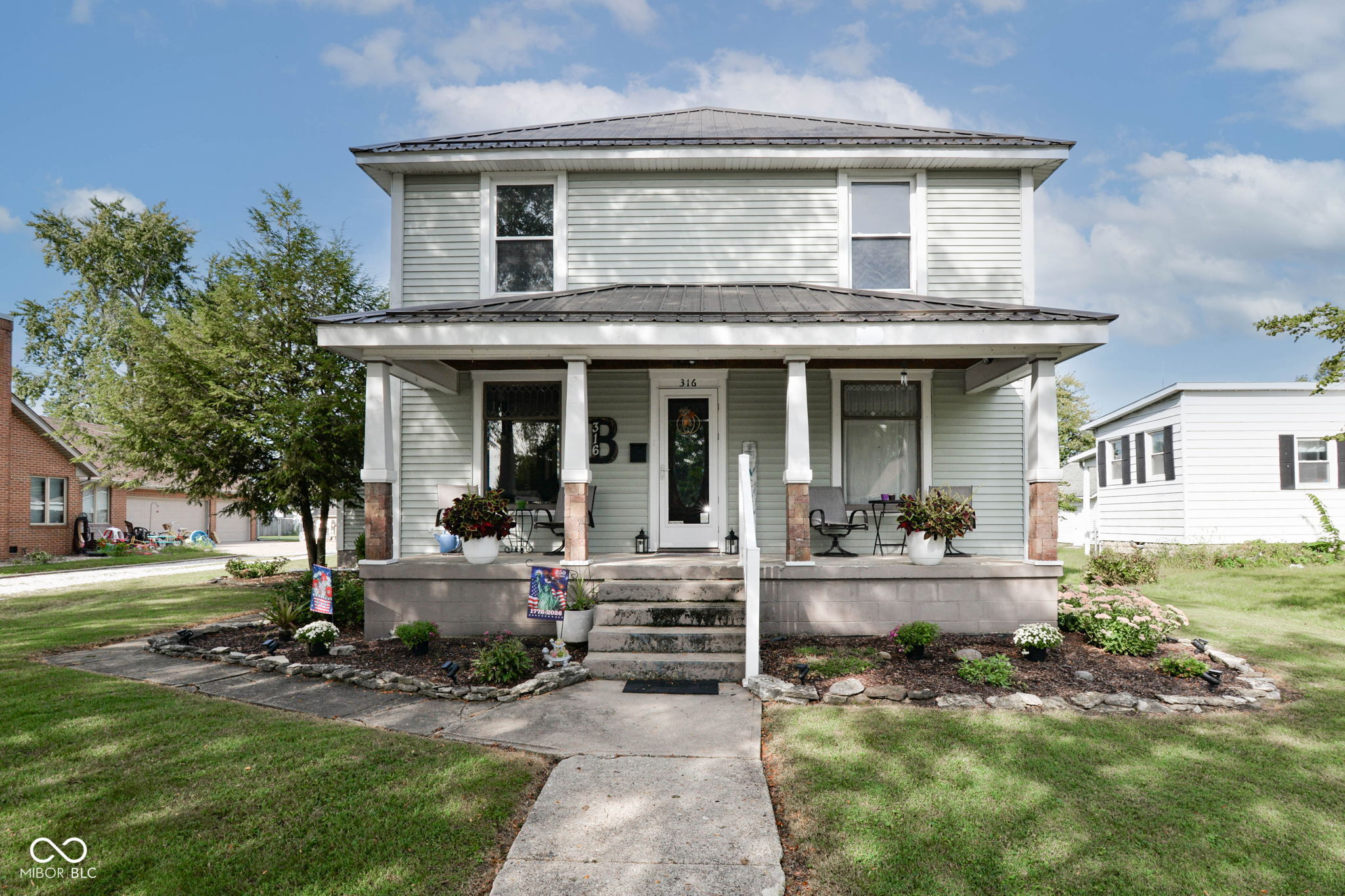 316 S Independence Street