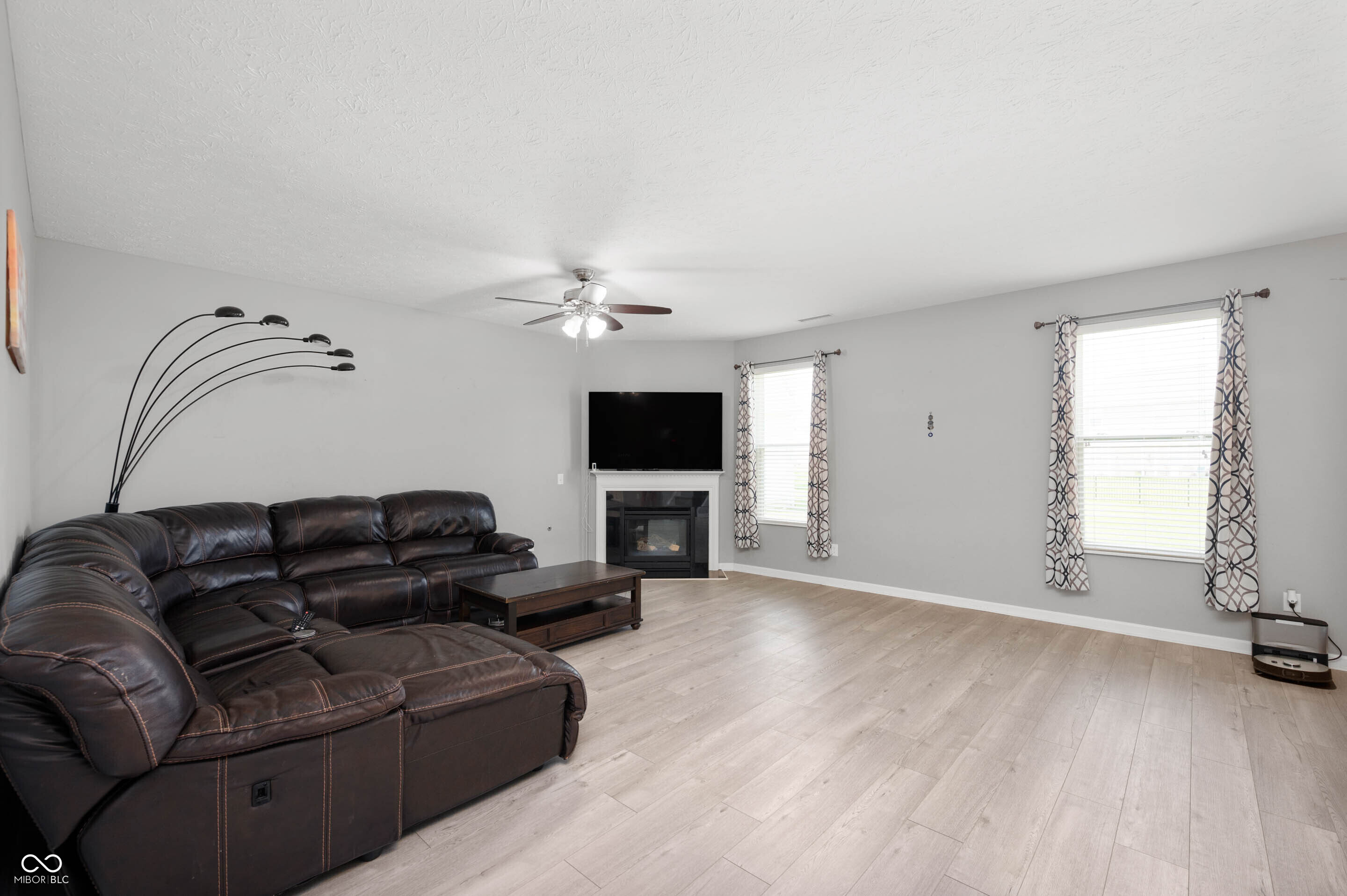 1312 Donald Pass