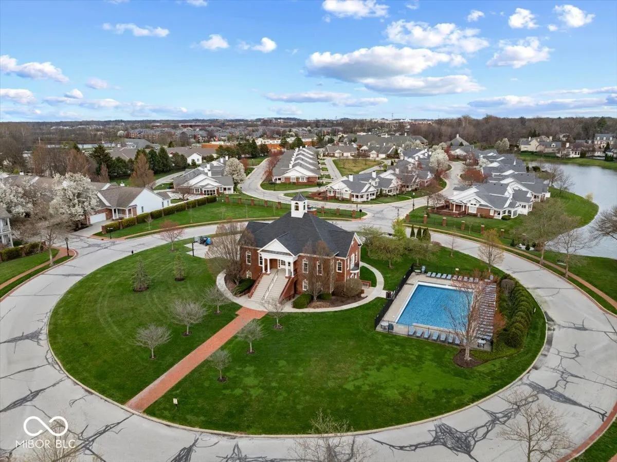 Indianapolis, Indiana 46250, United States, 3 Bedrooms Bedrooms, ,4 BathroomsBathrooms,Residential,Pending,103119