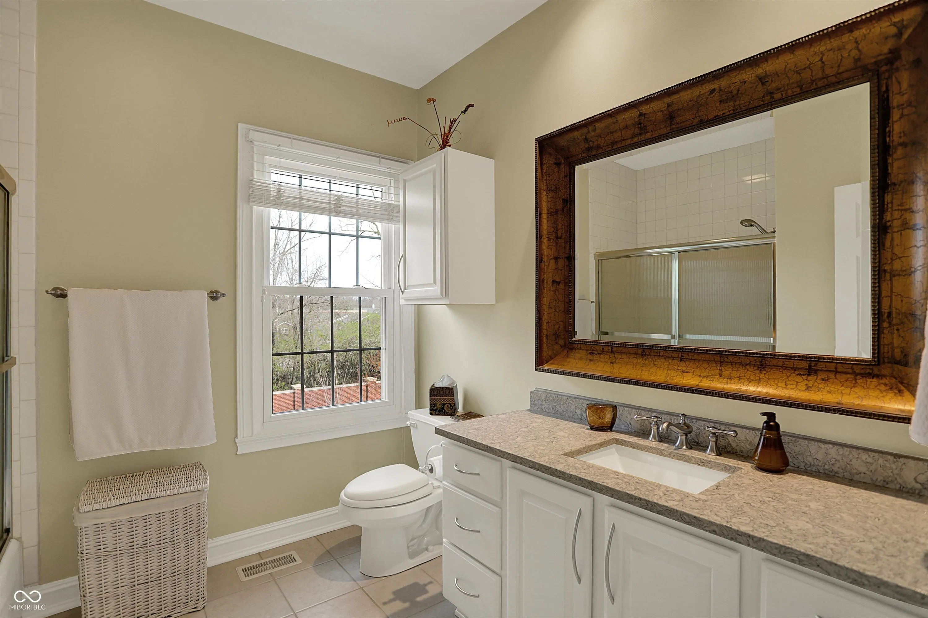 Indianapolis, Indiana 46250, United States, 3 Bedrooms Bedrooms, ,4 BathroomsBathrooms,Residential,Pending,103119