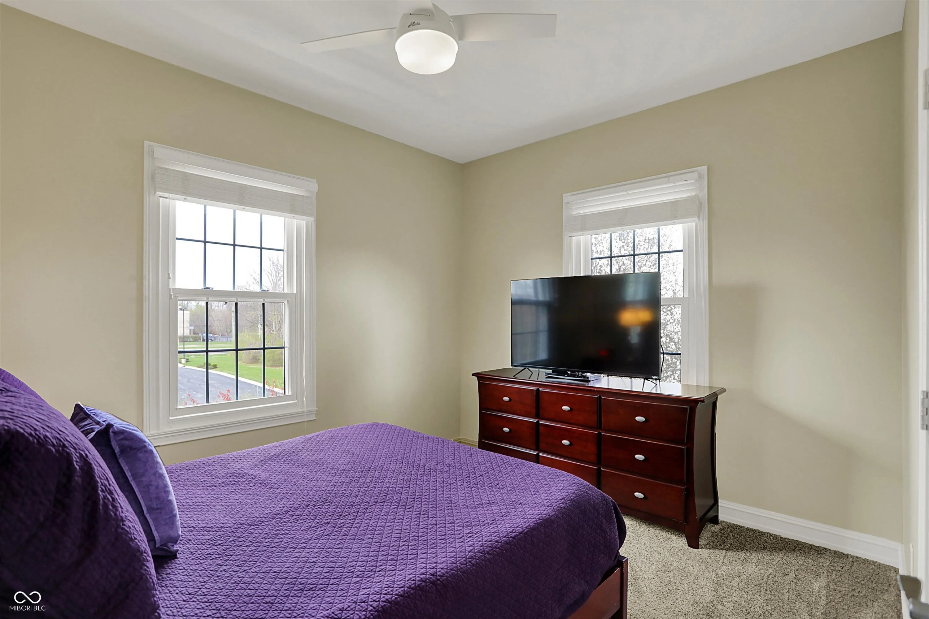 Indianapolis, Indiana 46250, United States, 3 Bedrooms Bedrooms, ,4 BathroomsBathrooms,Residential,Pending,103119