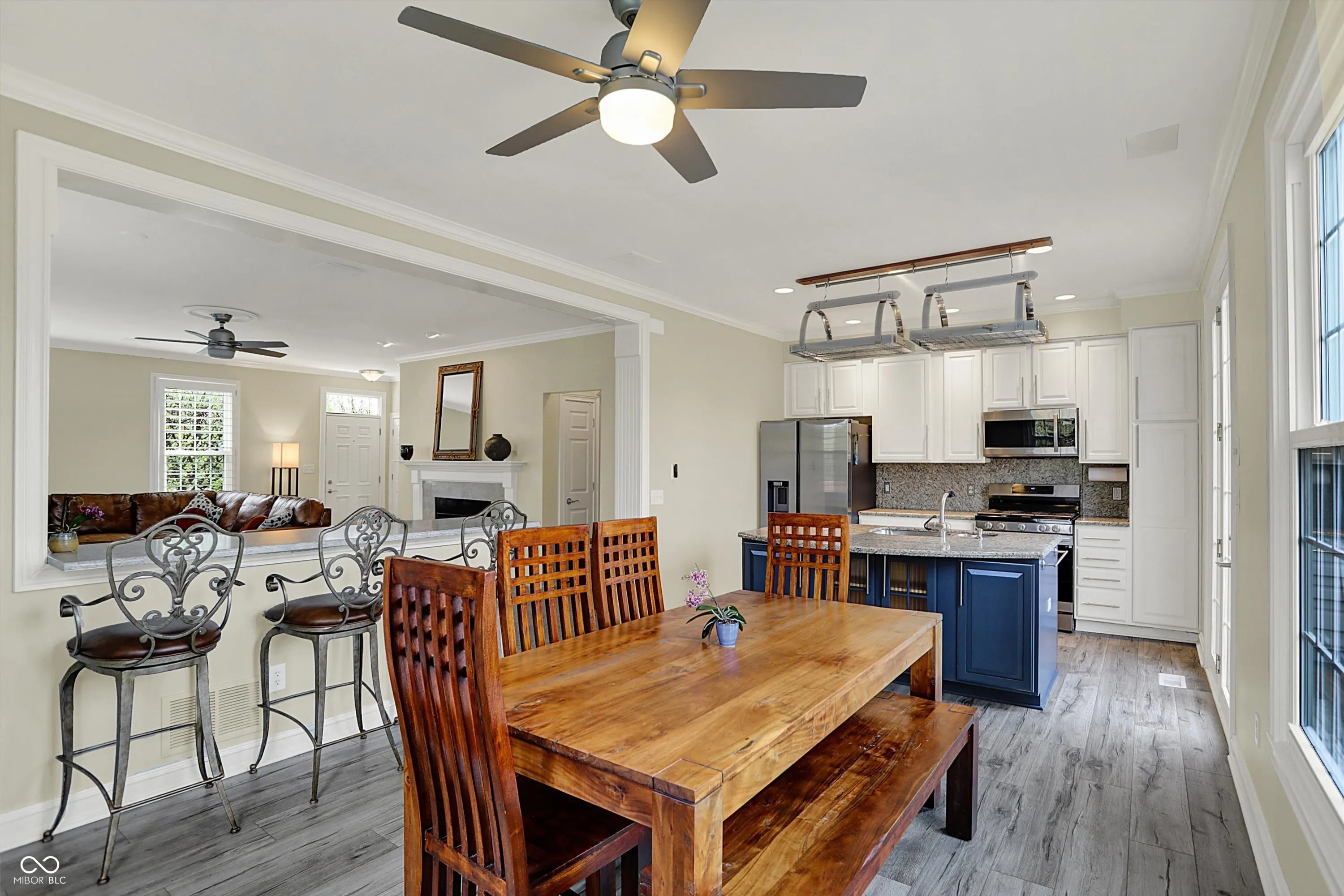 Indianapolis, Indiana 46250, United States, 3 Bedrooms Bedrooms, ,4 BathroomsBathrooms,Residential,Pending,103119