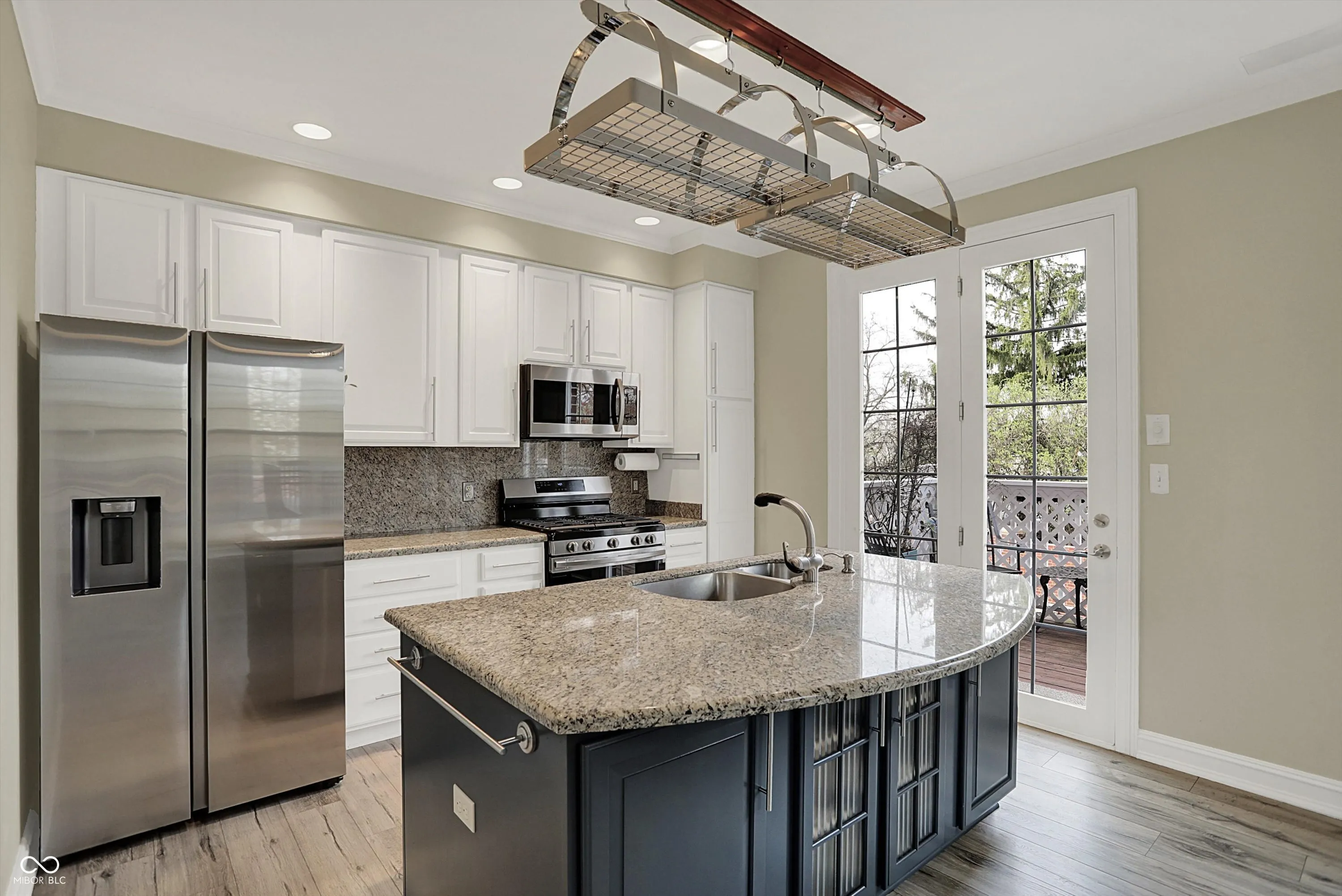 Indianapolis, Indiana 46250, United States, 3 Bedrooms Bedrooms, ,4 BathroomsBathrooms,Residential,Pending,103119