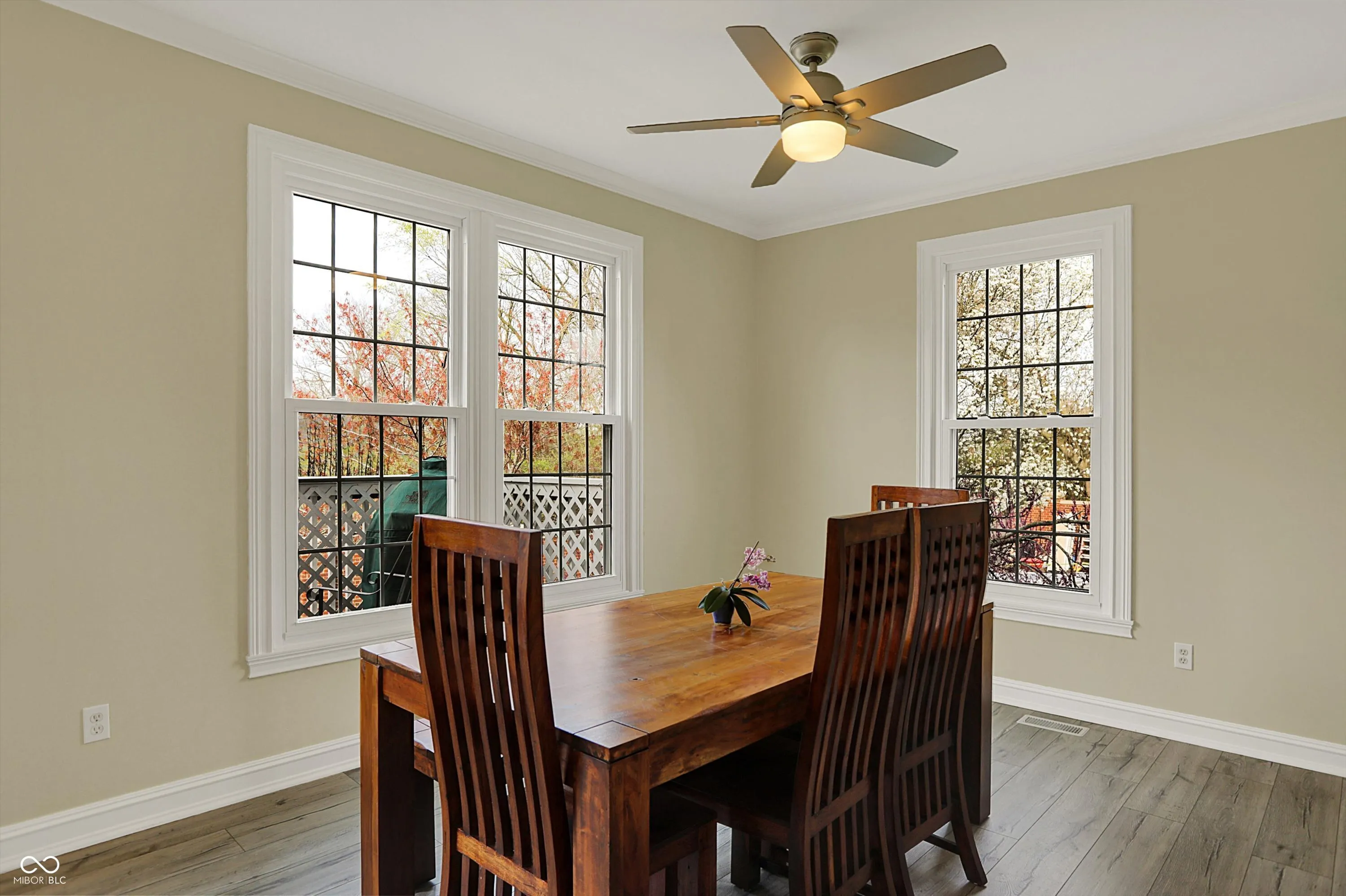 Indianapolis, Indiana 46250, United States, 3 Bedrooms Bedrooms, ,4 BathroomsBathrooms,Residential,Pending,103119