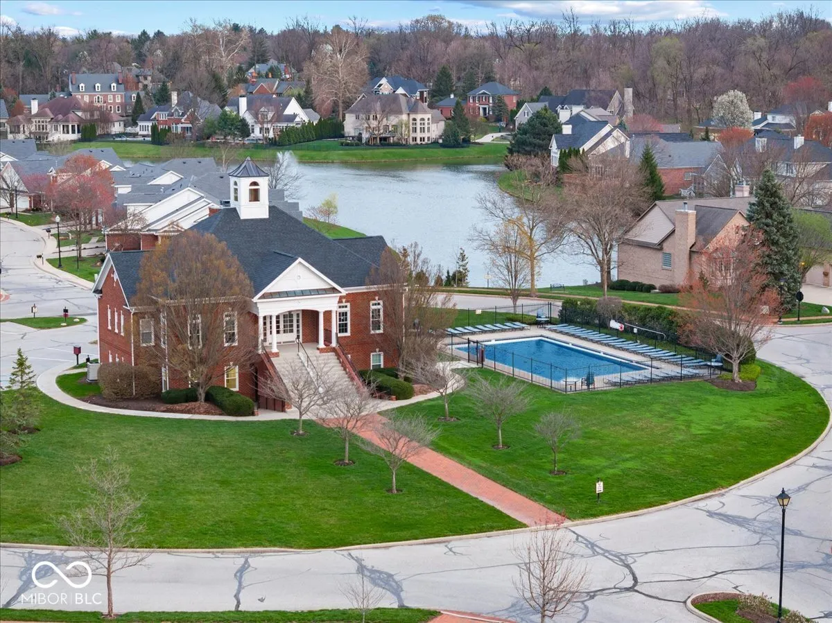 Indianapolis, Indiana 46250, United States, 3 Bedrooms Bedrooms, ,4 BathroomsBathrooms,Residential,Pending,103119