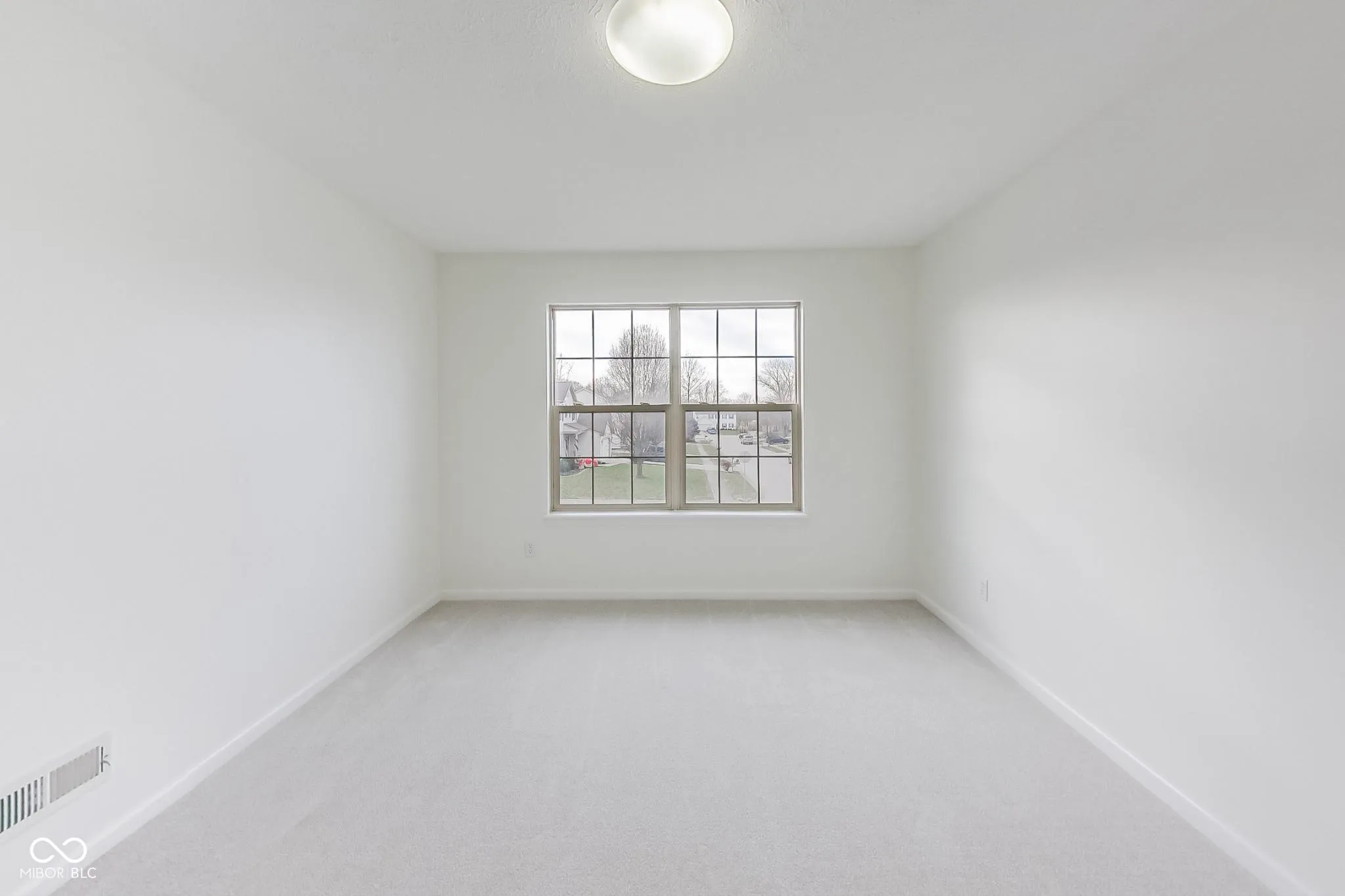 Greenwood, Indiana 46143, United States, 4 Bedrooms Bedrooms, ,3 BathroomsBathrooms,Residential,Pending,23552