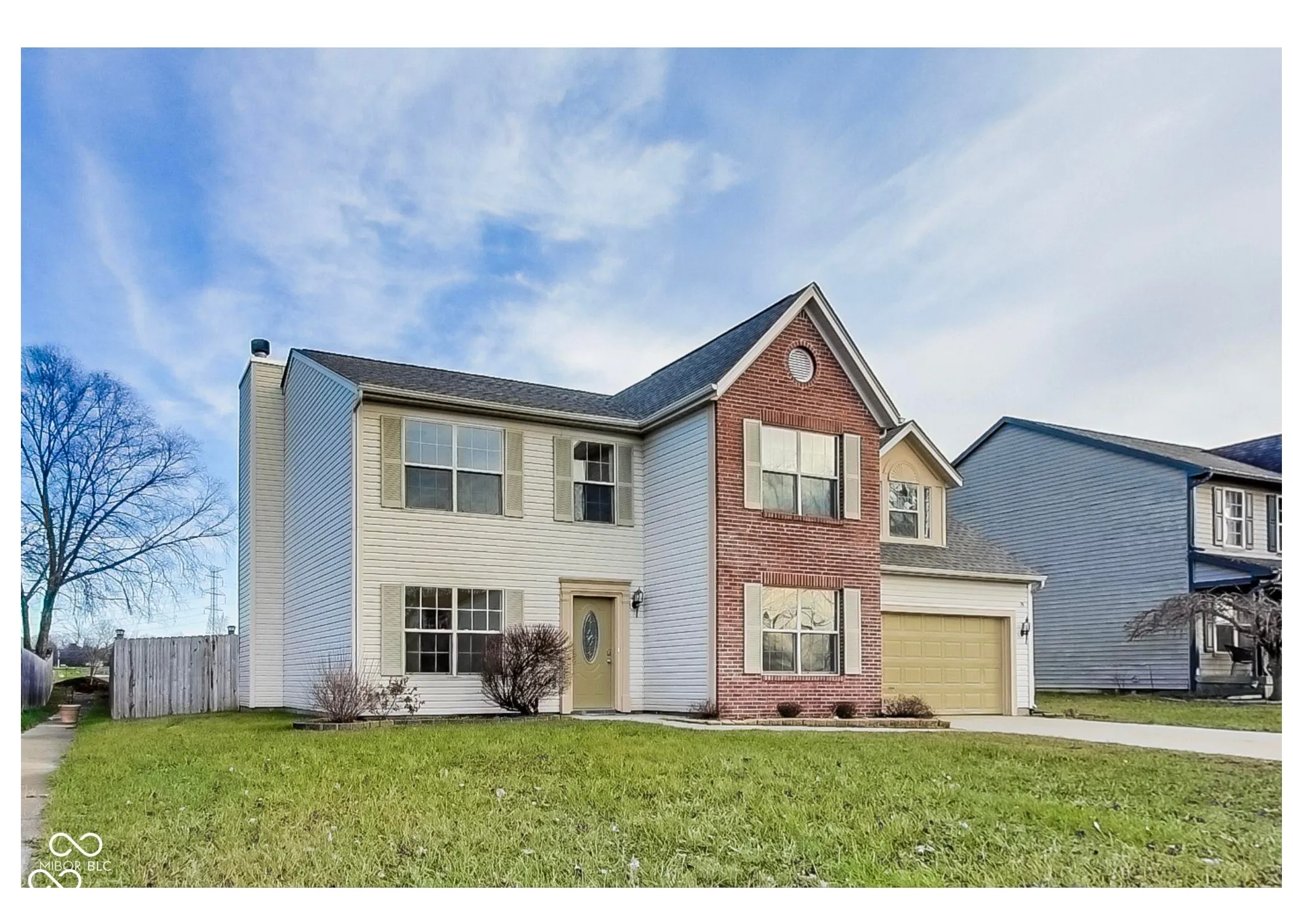 Greenwood, Indiana 46143, United States, 4 Bedrooms Bedrooms, ,3 BathroomsBathrooms,Residential,Pending,23552