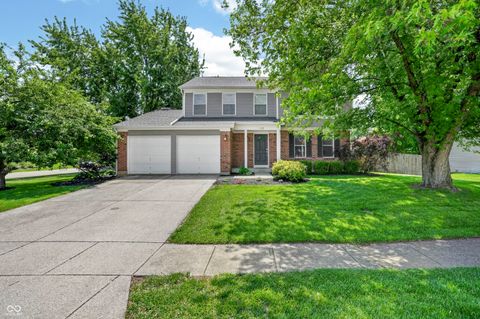 Photo of 11133 Sunnybay Lane, Indianapolis, IN 46236 (MLS # 22103132)