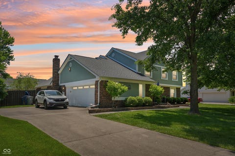 Photo of 843 Bennett Court, Carmel, IN 46032 (MLS # 22104965)