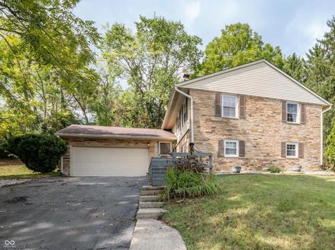 Photo of 6824 Sargent Road, Indianapolis, IN 46256 (MLS # 22091747)