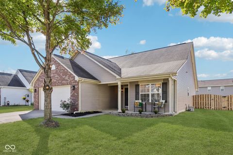 Photo of 16964 Brigg Court, Westfield, IN 46074 (MLS # 22069858)