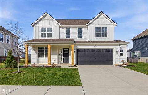 Photo of 15514 Wayne Way, Westfield, IN 46074 (MLS # 22091556)