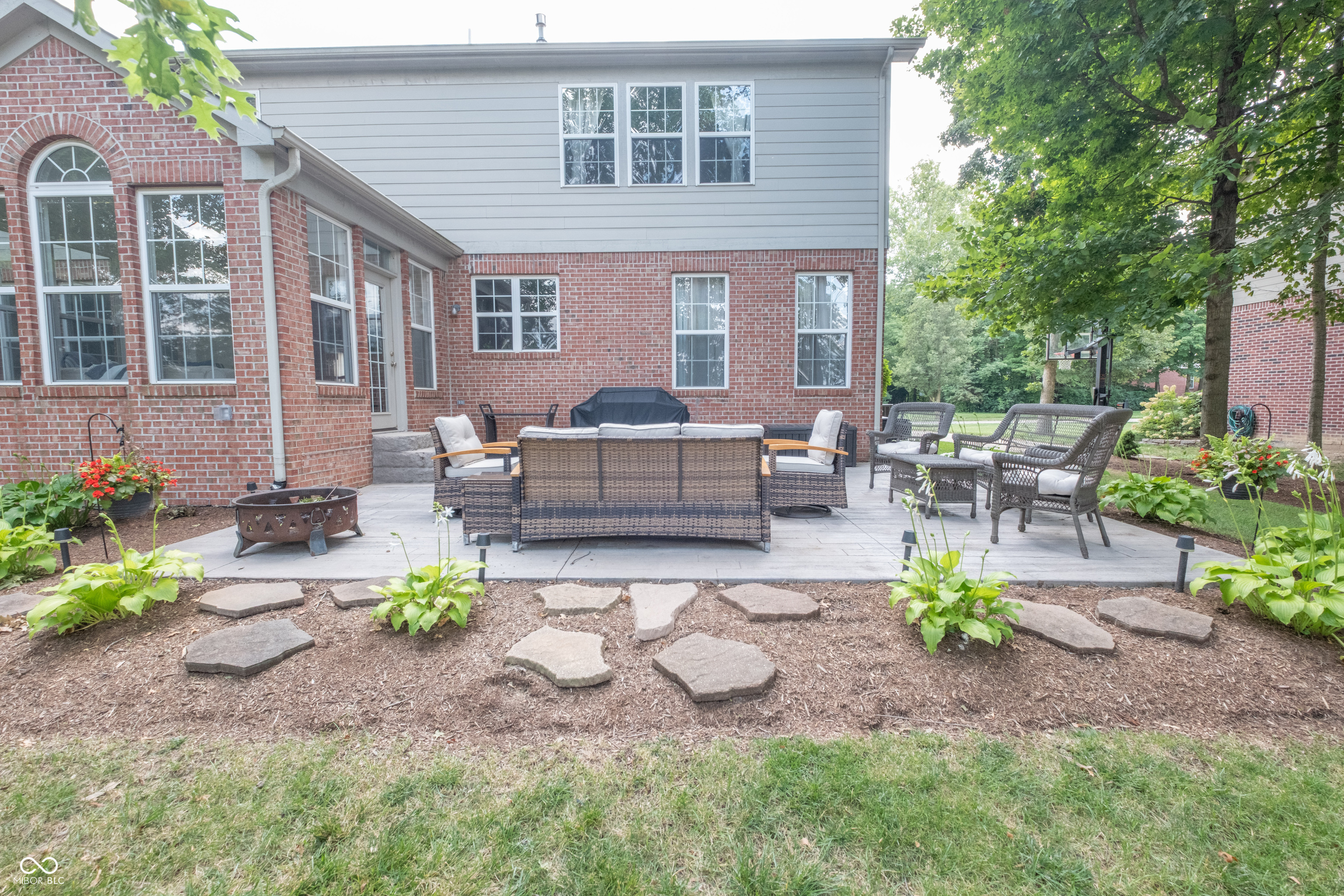 6847 Woodhaven Place