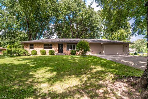 Photo of 7155 Sandalwood Drive, Indianapolis, IN 46217 (MLS # 22113284)
