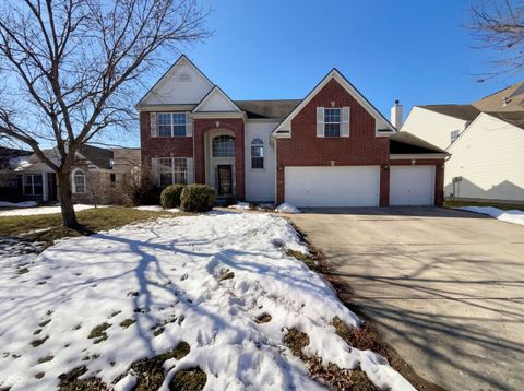 Photo of 6767 Woodcliff Circle, Zionsville, IN 46077 (MLS # 22085456)