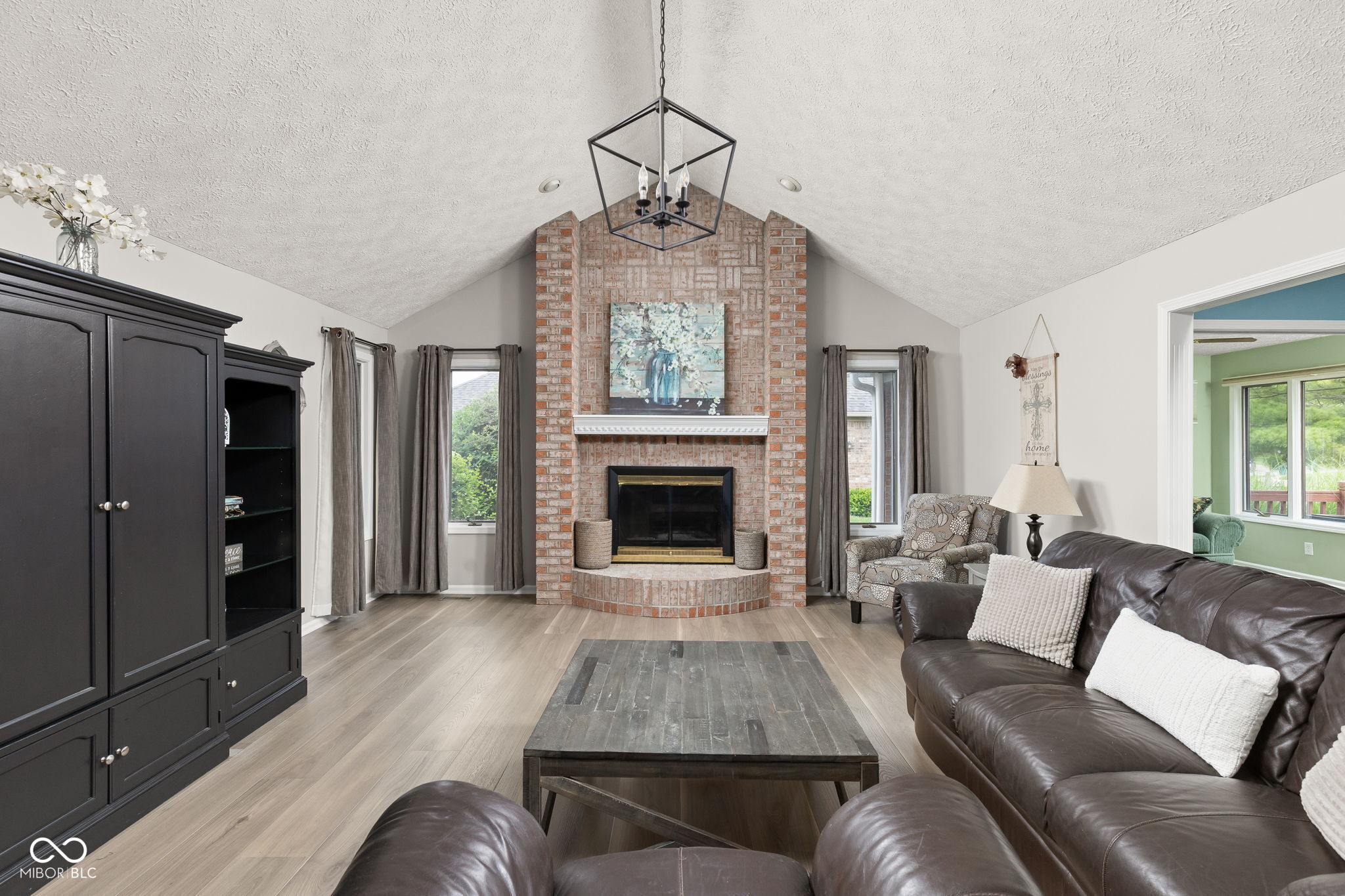 1018 Lakewood South Drive