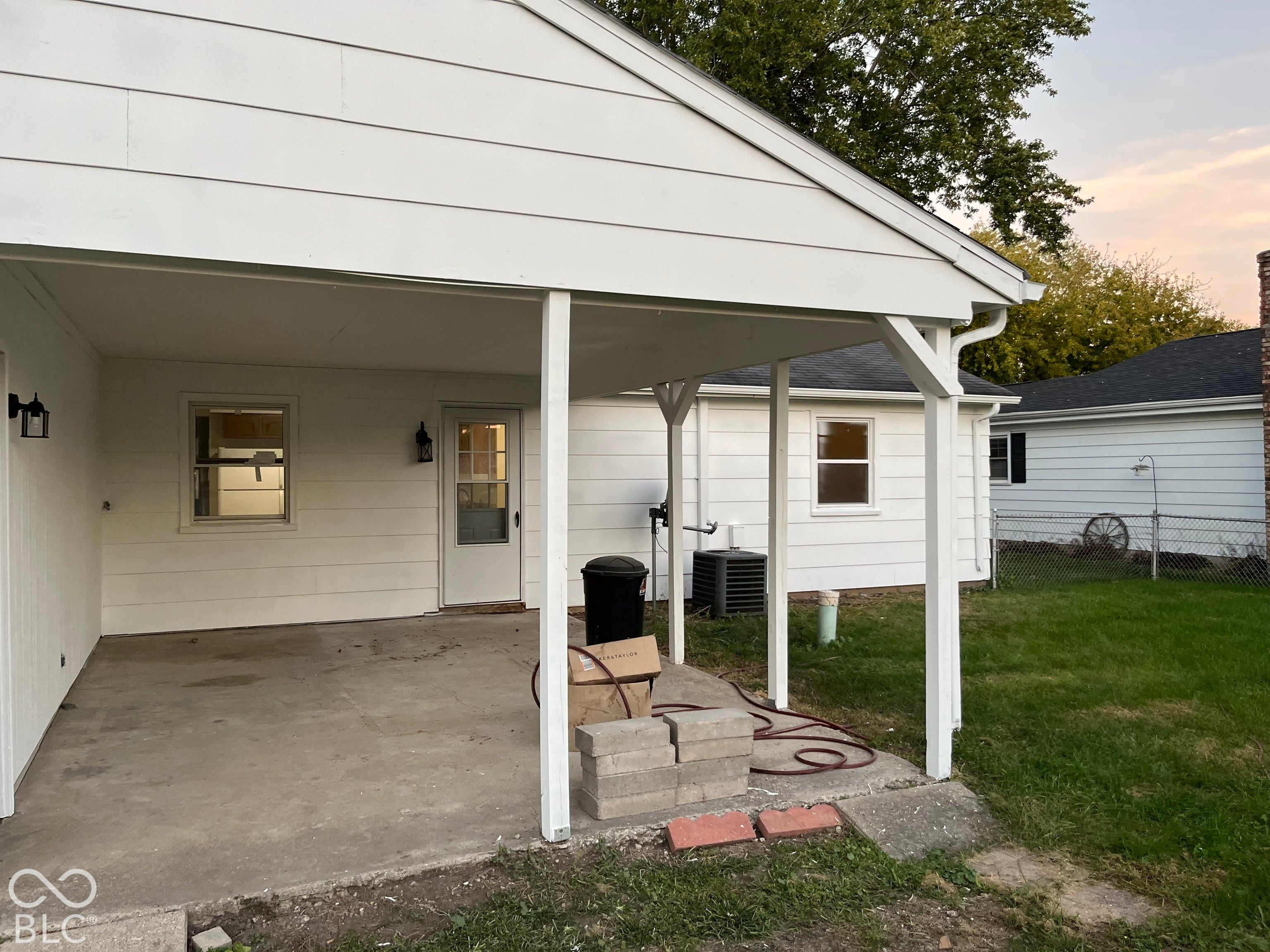 1301 N Woodward Street