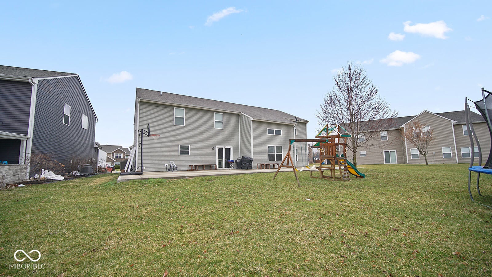 1436 Amberwoods Court