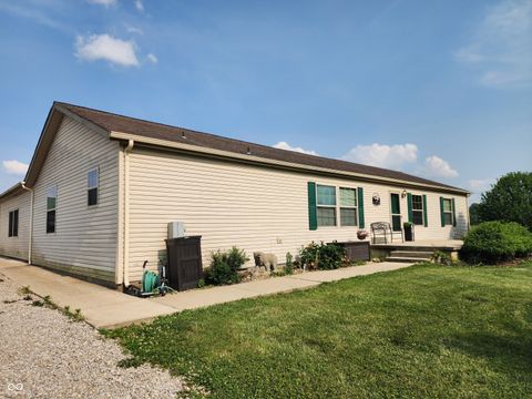 4815 N 500 W Columbus IN 47201