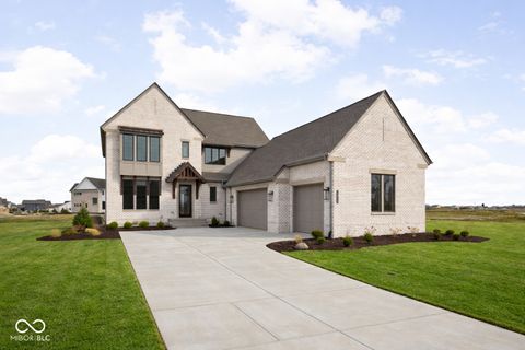 Photo of 16927 Tractive Drive, Westfield, IN 46074 (MLS # 22095857)