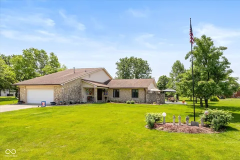 8111 Timberwood Drive, Plainfield, IN 46168 - MLS#: 22036878
