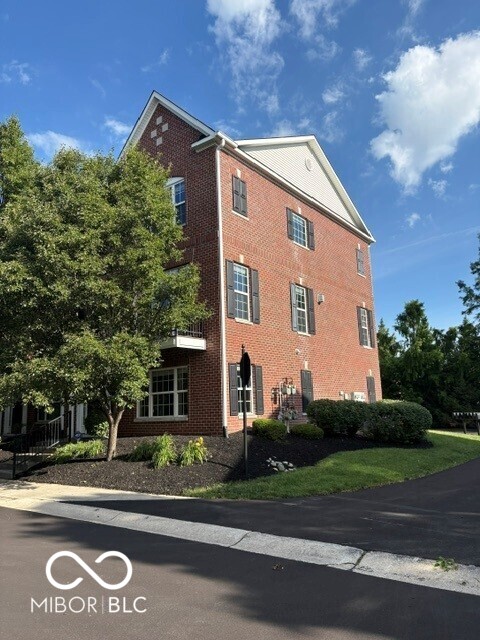 8233 Dan Allen Drive