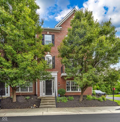 Photo of 8233 Dan Allen Drive, Fishers, IN 46038 (MLS # 22100526)
