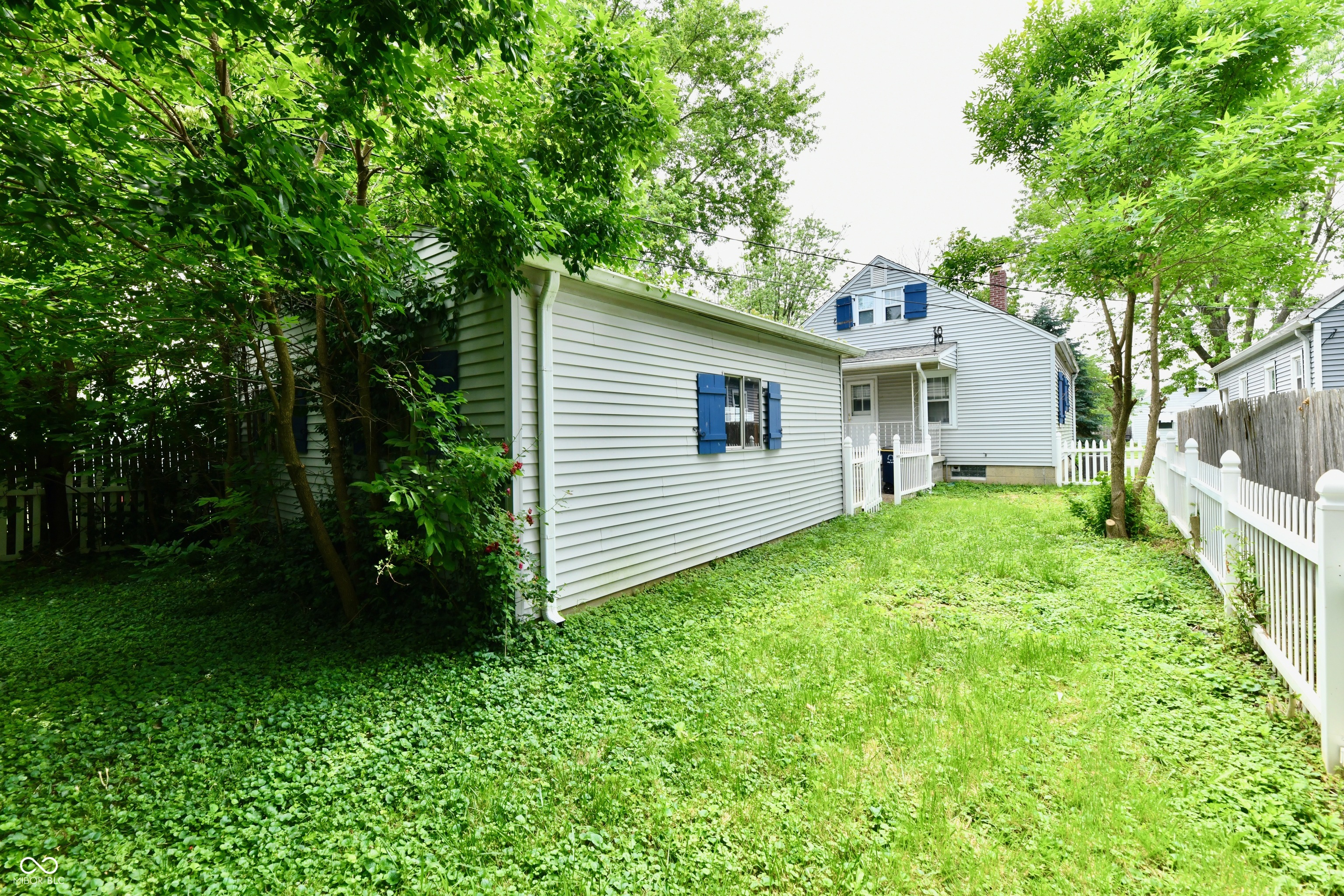 313 N 16th Avenue