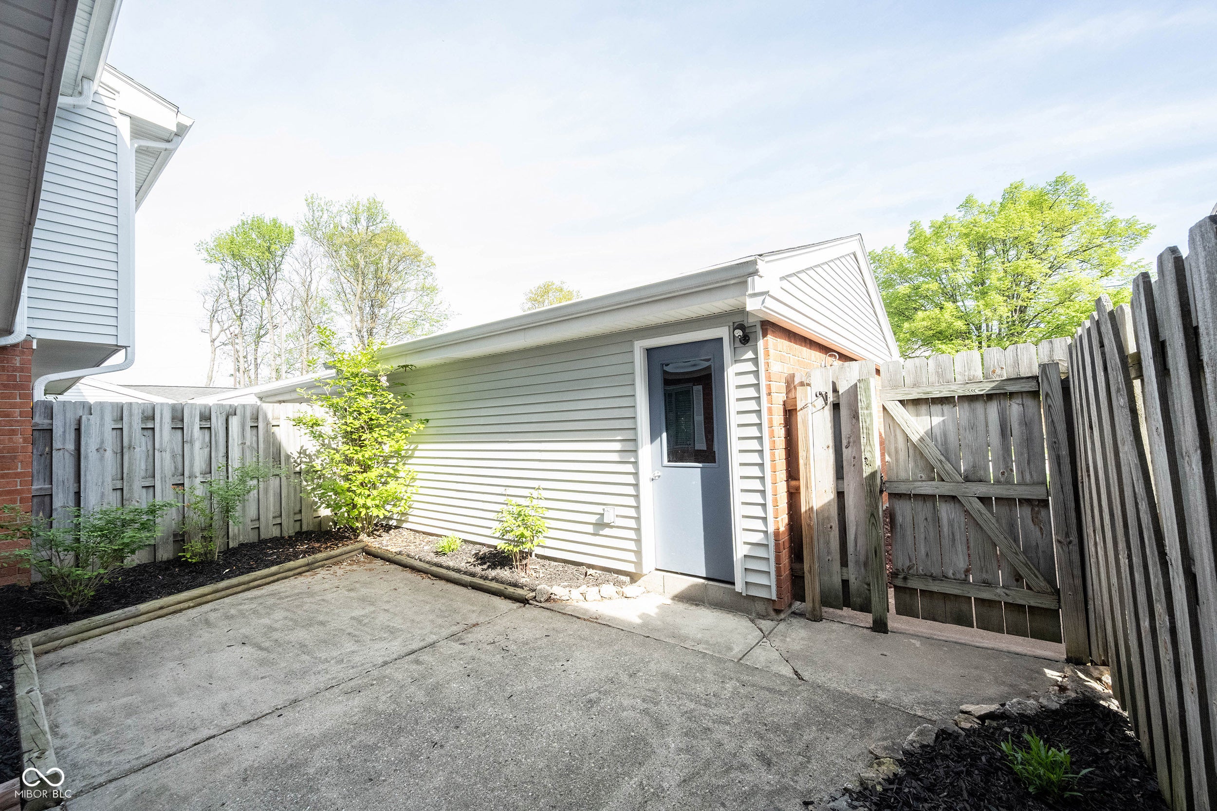 7621 Vintage Court
