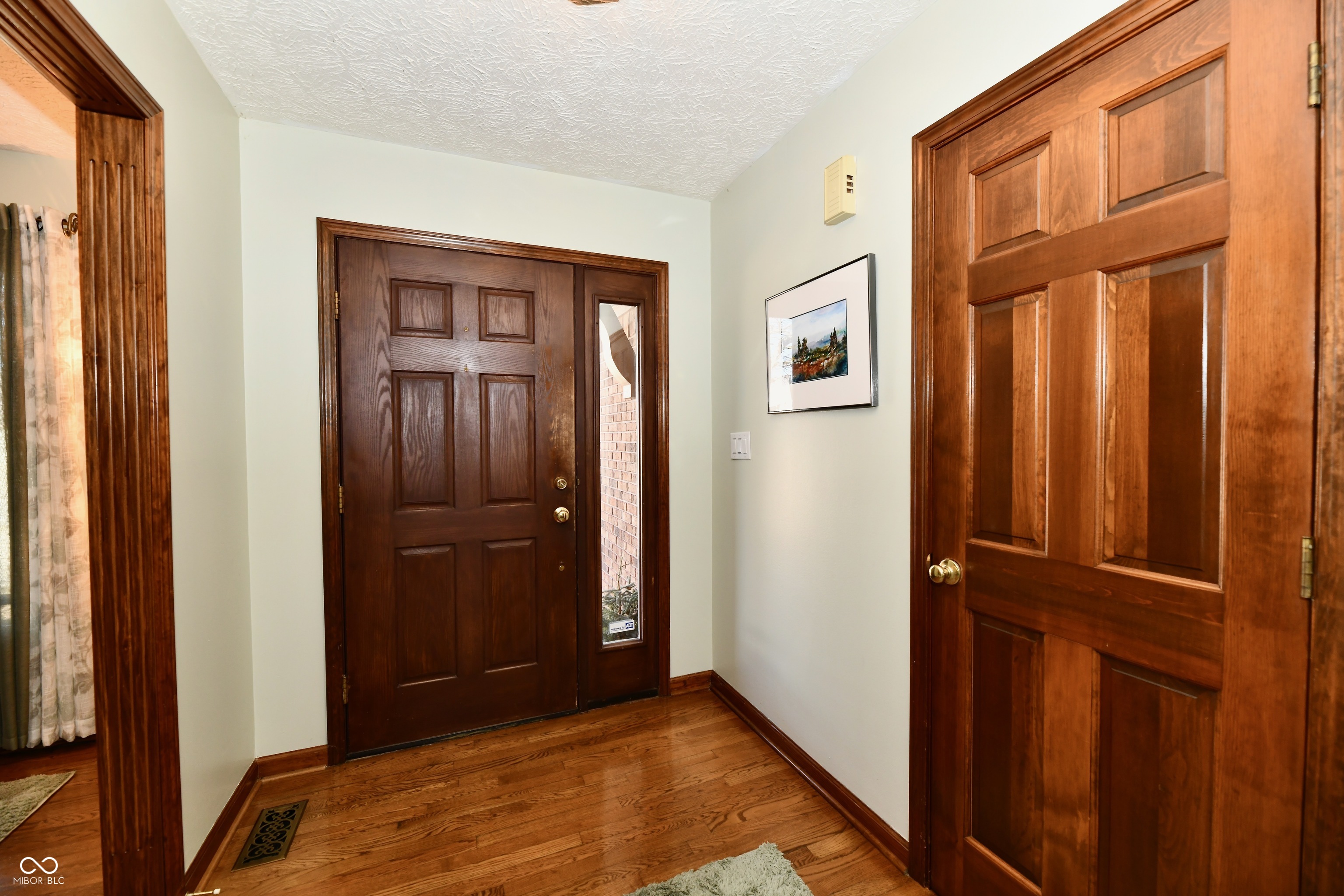 1045 Lakewood South Drive