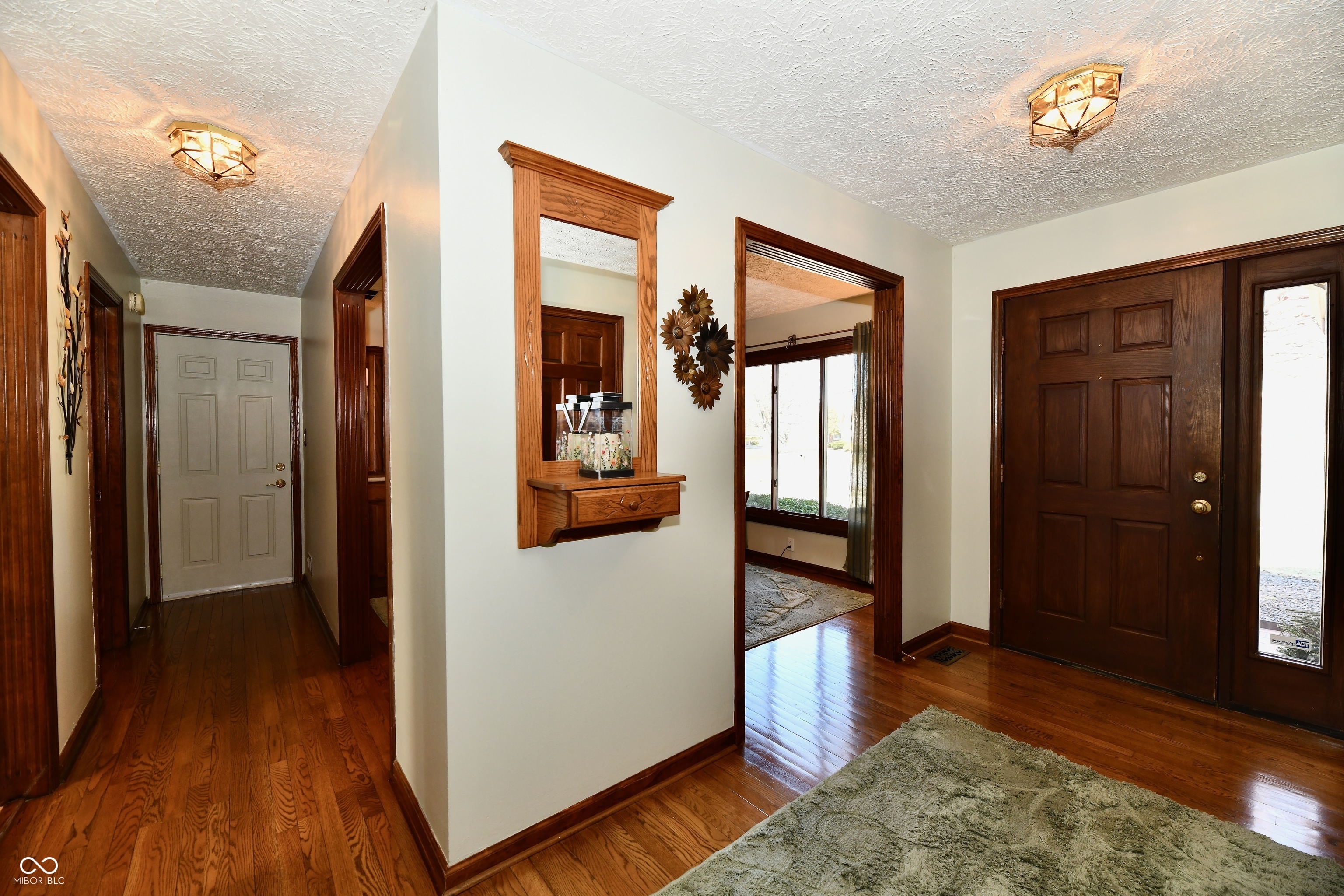 1045 Lakewood South Drive