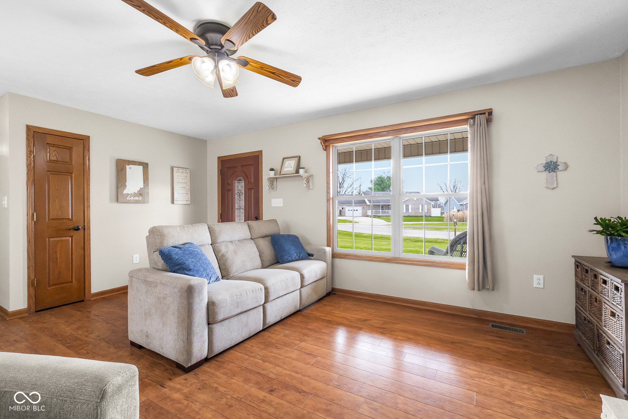 7351 S Artesian Court