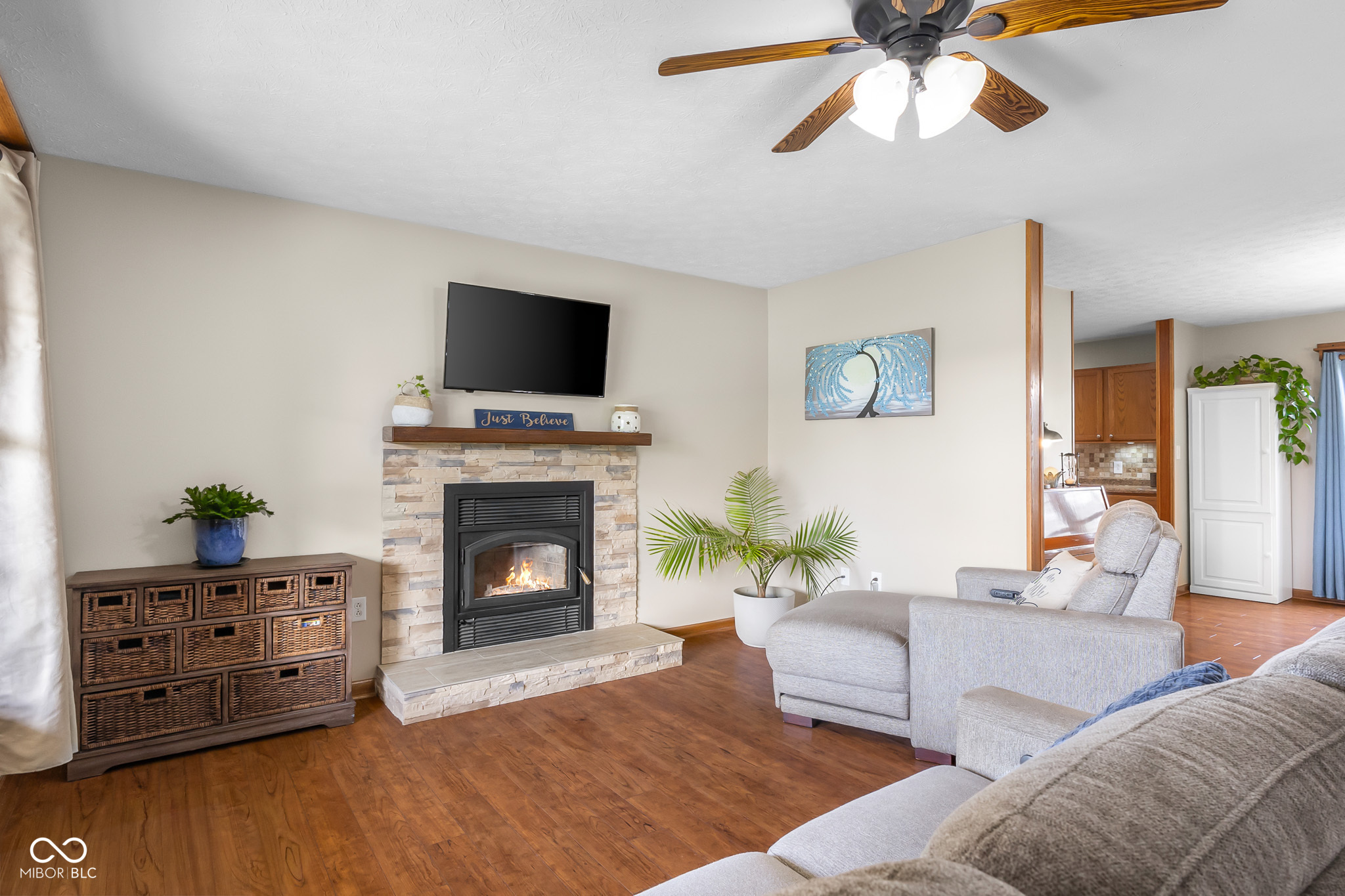 7351 S Artesian Court