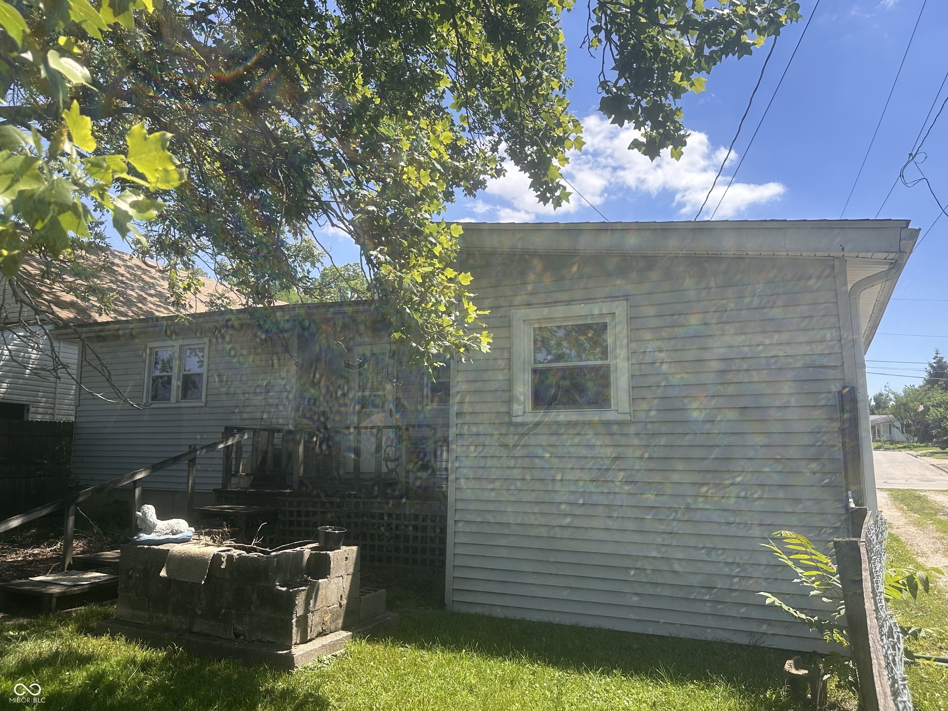 405 N Ireland Street