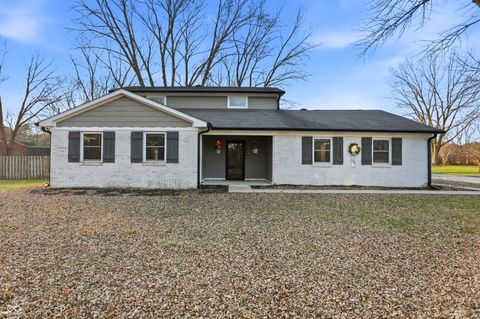 Photo of 5359 W Olive Branch Road, Greenwood, IN 46143 (MLS # 22078103)