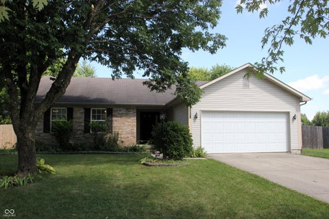 Photo of 5112 Pine Hill Drive, Noblesville, IN 46062 (MLS # 22118104)