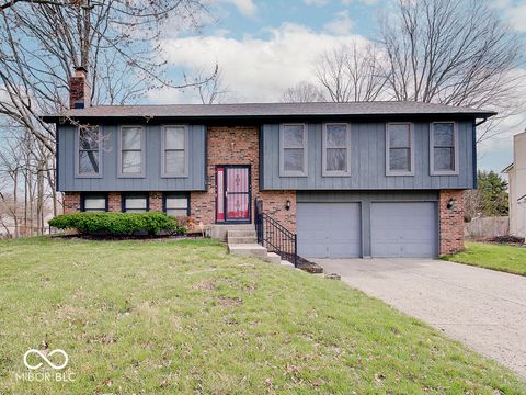 Photo of 5761 Liberty Creek Drive W, Indianapolis, IN 46254 (MLS # 22089123)